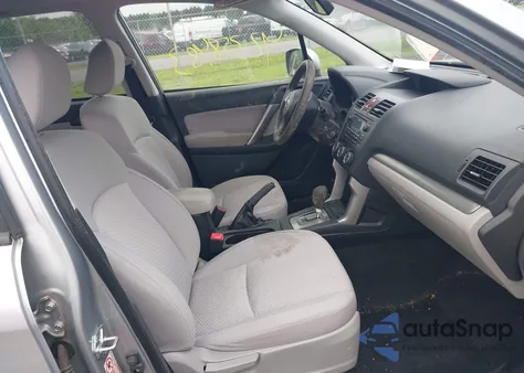 2015 Subaru Forester 2.5I Premium z USA, uszkodzony, nr VIN JF2SJAFCXFH517248